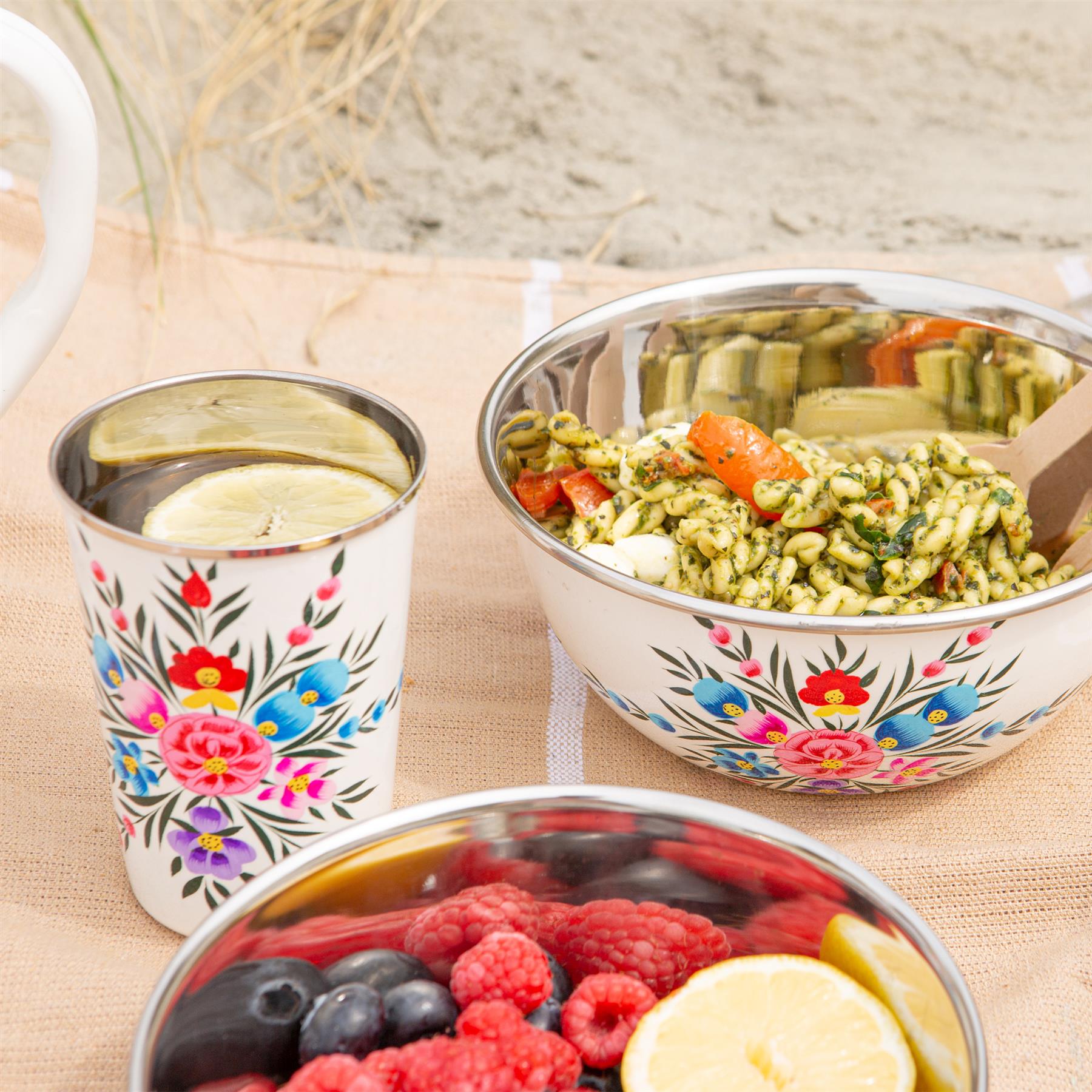 Pansy 400ml Hand-Painted Picnic Cup